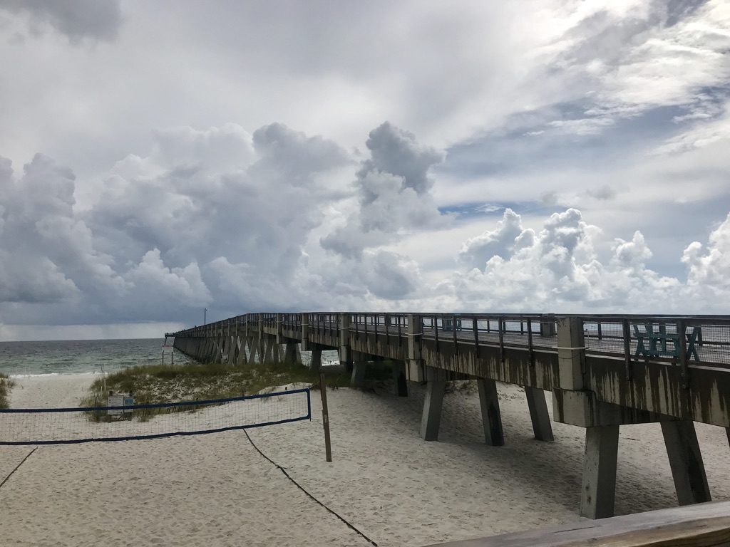 Where to eat in Navarre Beach Florida Windjammers on the Pier